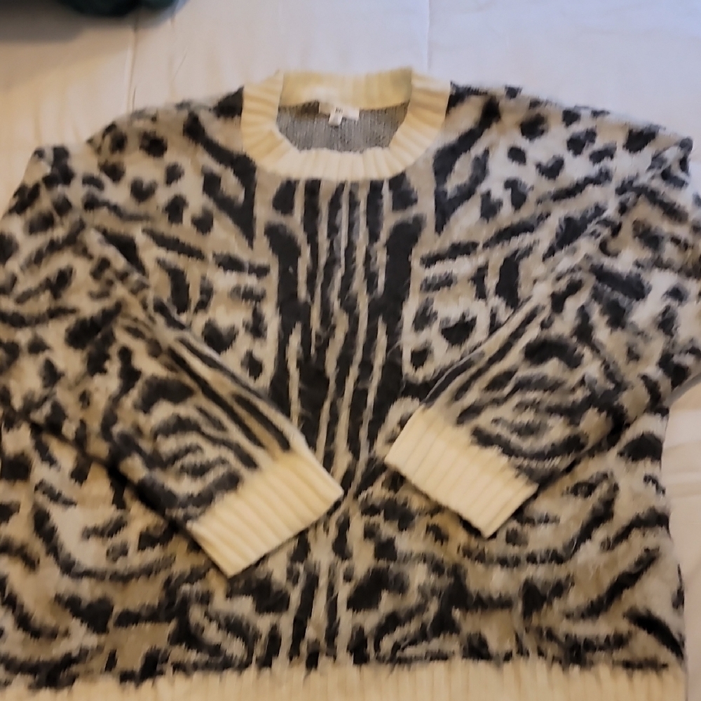 Women's Animal Print Sweater